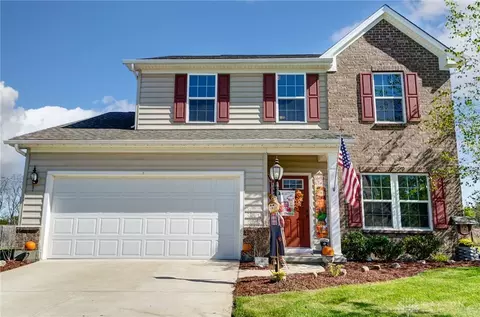 148 Irongate Dr, Englewood, OH 45322