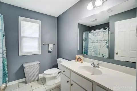 Bath - 270 Diamond Dr, Centerville, OH 45458 photo 8 of 10