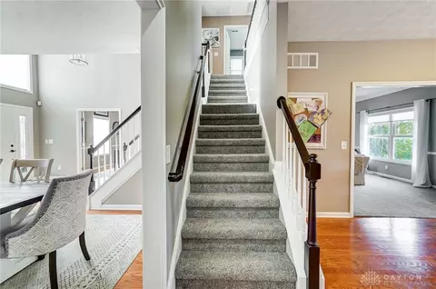 Entry Way - 270 Diamond Dr, Centerville, OH 45458 photo 5 of 8