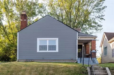 671 E 2nd St, Xenia, OH 45385