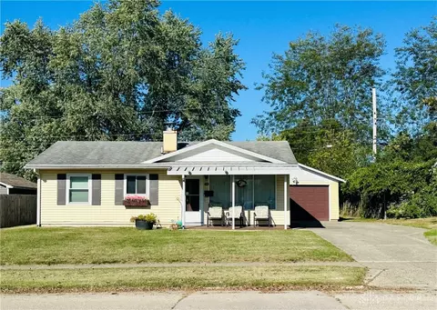 542 Sheelin Rd, Xenia, OH 45385