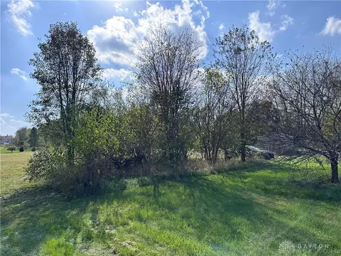 5437 Fowler Rd, Springfield, OH 45502 photo 3