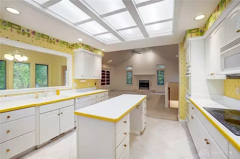 5657 Stone Lake Dr, Centerville, OH 45429 photo 8