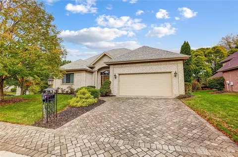 5657 Stone Lake Dr, Centerville, OH 45429 photo 2