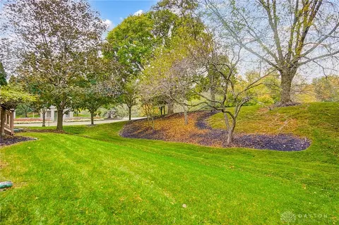 5657 Stone Lake Dr, Centerville, OH 45429 photo 37