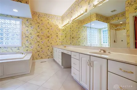 5657 Stone Lake Dr, Centerville, OH 45429 photo 22