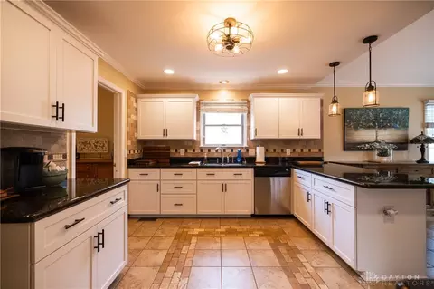 1195 Kingsgate Rd, Springfield, OH 45503 photo 13