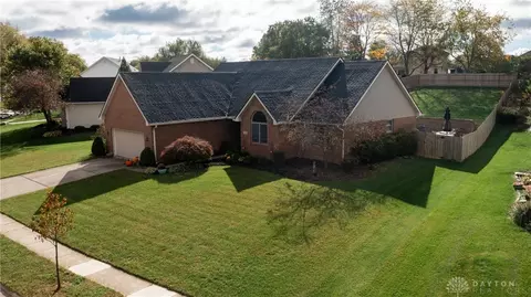 1195 Kingsgate Rd, Springfield, OH 45503