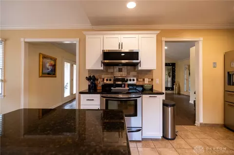 1195 Kingsgate Rd, Springfield, OH 45503 photo 15