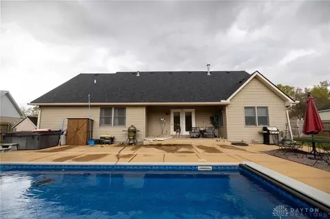 1195 Kingsgate Rd, Springfield, OH 45503 photo 4