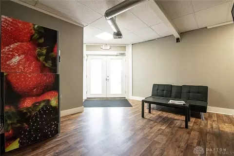 Entry Way - 1701 Lexington Ave, Springfield, OH 45505 photo 1 of 8