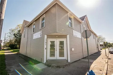 Exterior - 1701 Lexington Ave, Springfield, OH 45505 photo 2 of 5