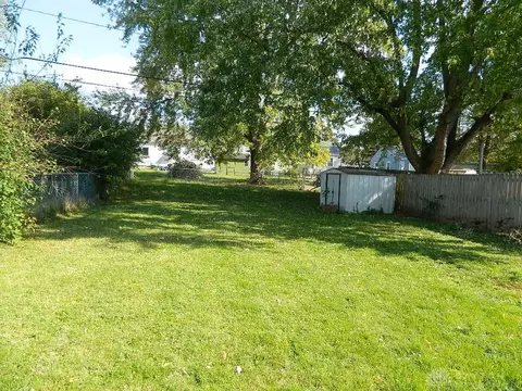 Exterior - 1312 Malden Ave, Springfield, OH 45504 photo 3 of 5