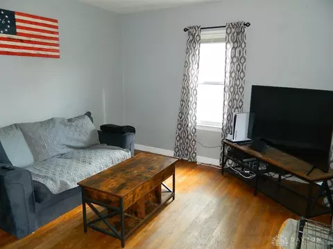 Living - 1312 Malden Ave, Springfield, OH 45504 photo 1 of 1