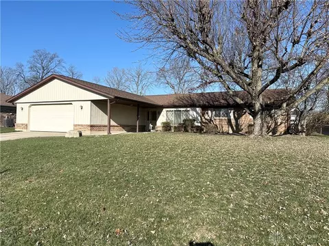 3453 Garianne Dr, Dayton, OH 45414