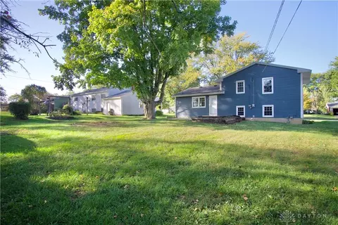 Exterior - 325 E Ruth St, Sidney, OH 45365 photo 3 of 6
