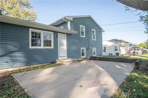 Exterior - 325 E Ruth St, Sidney, OH 45365 photo 5 of 6