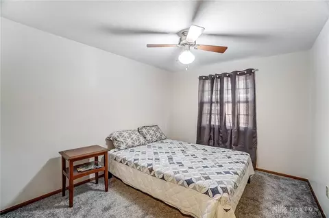 Bedroom - 1722 Elaina Dr, Springfield, OH 45503 photo 5 of 6