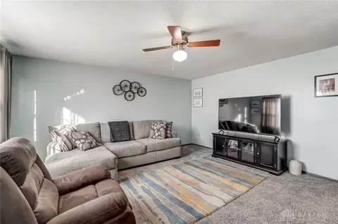 Living - 1722 Elaina Dr, Springfield, OH 45503 photo 1 of 1