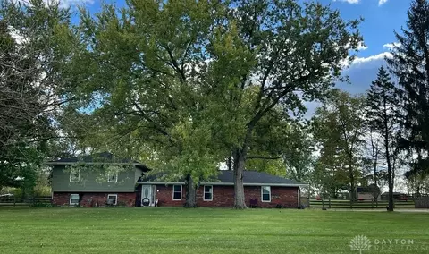 1681 W Pekin Rd, Lebanon, OH 45036