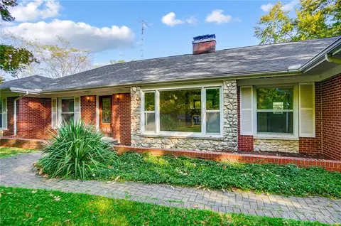 329 W Whiteman St, Yellow Springs, OH 45387
