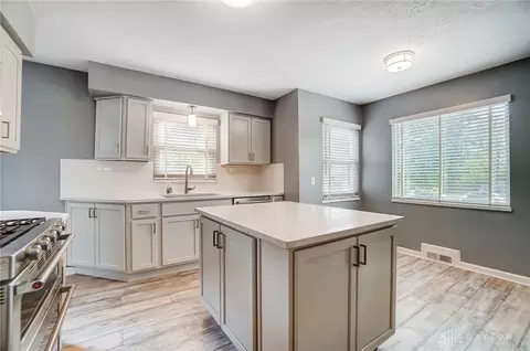 2960 Oakland Ave, Kettering, OH 45409 photo 7