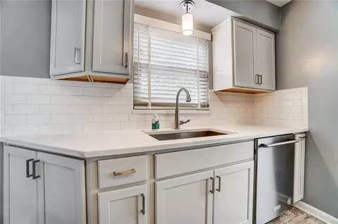 2960 Oakland Ave, Kettering, OH 45409 photo 10