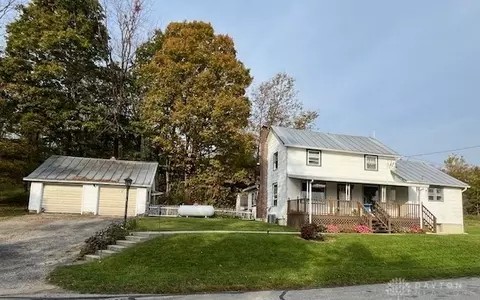 8 Eaton Fort Nesbit Rd, New Paris, OH 45347