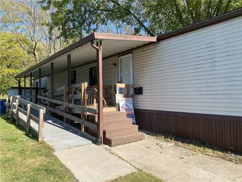 5228 Silverdome Dr, Dayton, OH 45414