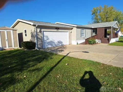 11493 Branch Ln, Miamisburg, OH 45342