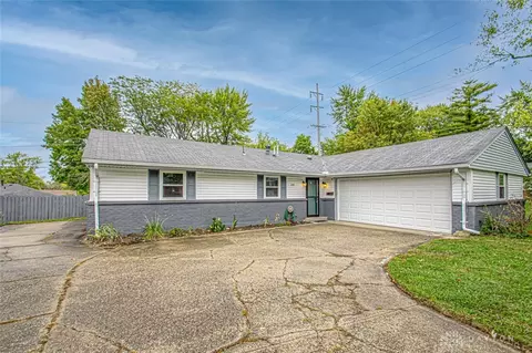 2185 Green Springs Dr, Kettering, OH 45440
