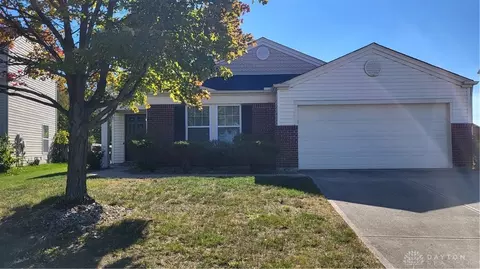 5690 Bentwood Dr, Middletown, OH 45042