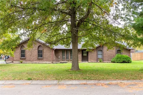 2401 Kewanna Ln, Dayton, OH 45434