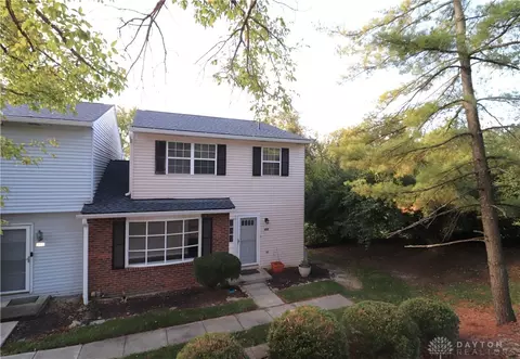 492 Maple Circle Dr #41, Springdale, OH 45246 photo 3