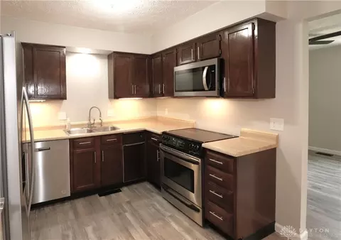 492 Maple Circle Dr #41, Springdale, OH 45246 photo 17