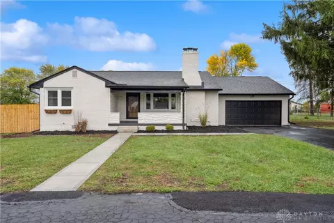 7015 Peters Rd, Tipp City, OH 45371