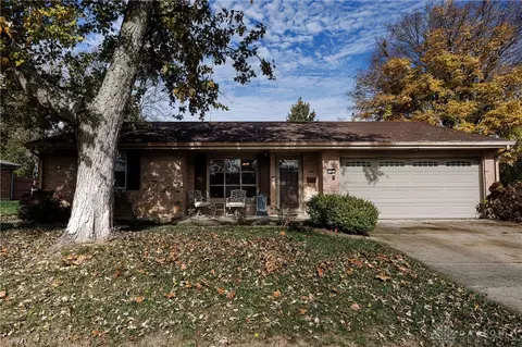 40 Renwood Pl, Springboro, OH 45066