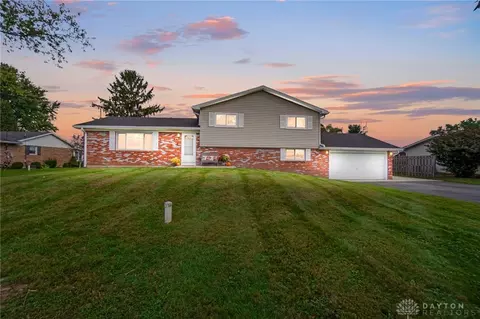 6844 Old, South Vienna, OH 45369