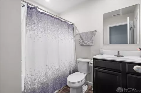 Bath - 202 Golden Gate Ave, Springfield, OH 45505 photo 1 of 2