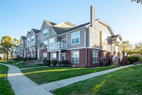 3668 Lilac Ln #8, Beavercreek, OH 45431