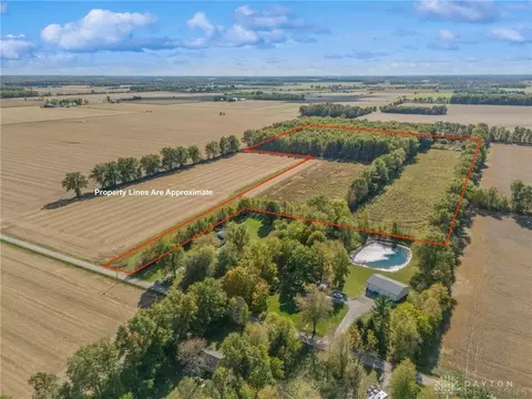 31 Shull Rd, Blanchester, OH 45107 photo 2