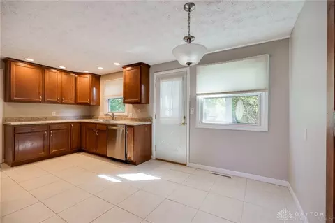 360 Clareridge Ln, Centerville, OH 45458 photo 8