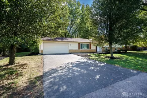 360 Clareridge Ln, Centerville, OH 45458 photo 2