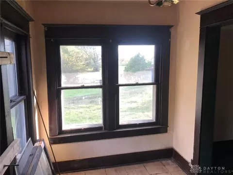 1573 Karr St, Springfield, OH 45503 photo 5