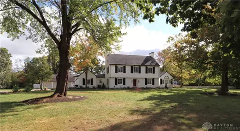 5900 Headgates Rd, Hamilton, OH 45011
