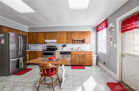 Kitchen - 2777 River Rd, Sidney, OH 45365 photo 2 of 4