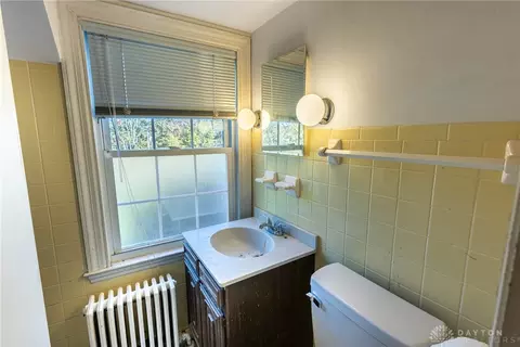 Bath - 675 E State Route 73, Springboro, OH 45066 photo 1 of 2