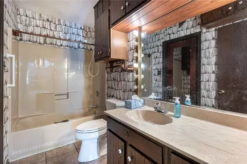 Bath - 675 E State Route 73, Springboro, OH 45066 photo 2 of 2