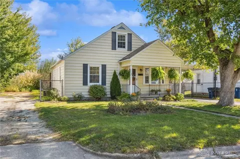 Exterior - 112 Oak St, Wilmington, OH 45177 photo 2 of 8