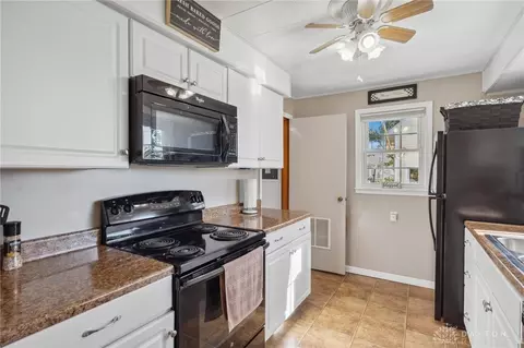 Kitchen - 112 Oak St, Wilmington, OH 45177 photo 2 of 3